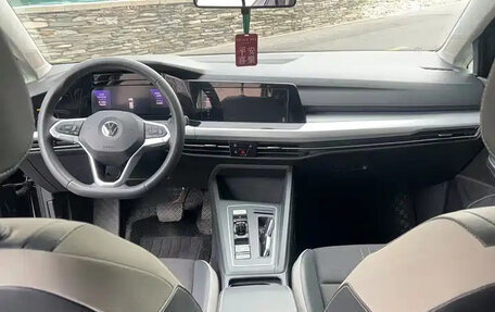 Volkswagen Golf VIII, 2023 год, 1 980 000 рублей, 8 фотография