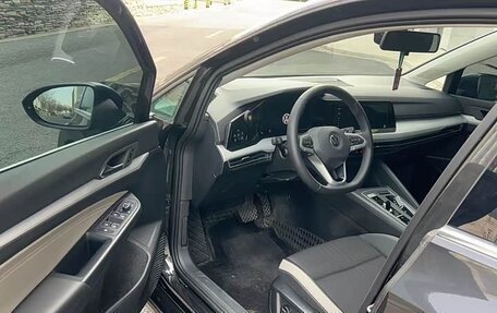 Volkswagen Golf VIII, 2023 год, 1 980 000 рублей, 6 фотография