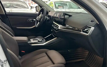 BMW 3 серия, 2023 год, 3 750 000 рублей, 8 фотография