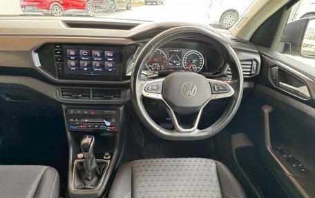 Volkswagen T-Cross I, 2023 год, 1 050 325 рублей, 9 фотография