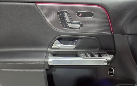 Mercedes-Benz GLB, 2022 год, 2 480 000 рублей, 15 фотография