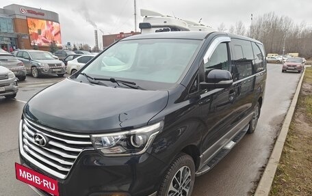 Hyundai Grand Starex Grand Starex I рестайлинг 2, 2020 год, 4 900 000 рублей, 8 фотография