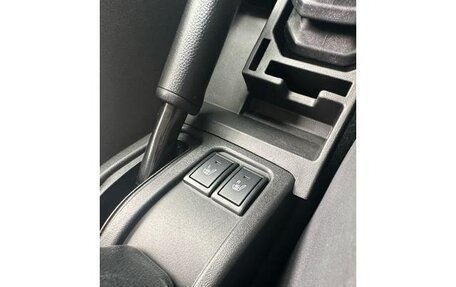 Suzuki Jimny, 2023 год, 1 700 000 рублей, 13 фотография