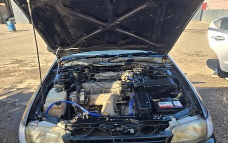 Toyota Caldina, 1993 год, 300 000 рублей, 9 фотография