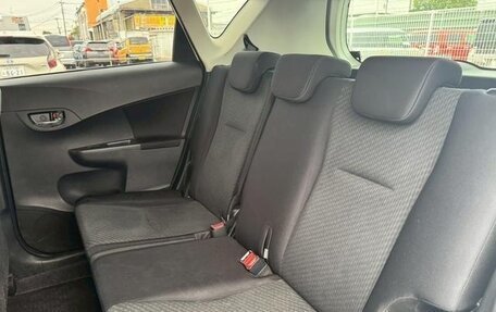 Toyota Ractis II, 2015 год, 830 001 рублей, 12 фотография