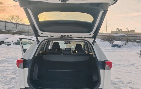 Toyota RAV4, 2020 год, 2 700 000 рублей, 8 фотография