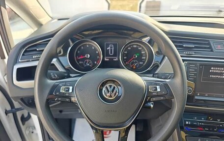 Volkswagen Touran III, 2021 год, 1 600 055 рублей, 11 фотография