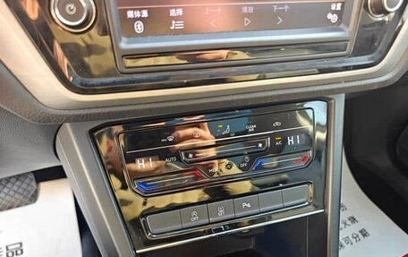 Volkswagen Touran III, 2021 год, 1 600 055 рублей, 14 фотография