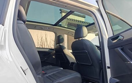 Volkswagen Touran III, 2021 год, 1 600 055 рублей, 16 фотография