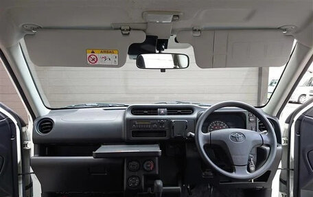 Toyota Probox I, 2022 год, 993 000 рублей, 7 фотография