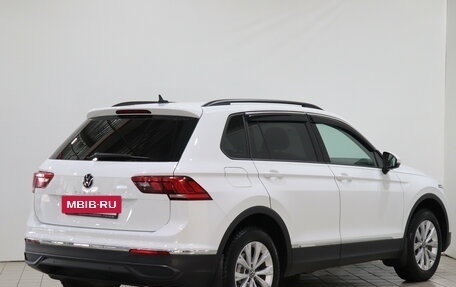 Volkswagen Tiguan II, 2021 год, 2 560 000 рублей, 5 фотография