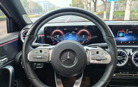 Mercedes-Benz A-Класс, 2022 год, 1 699 000 рублей, 11 фотография