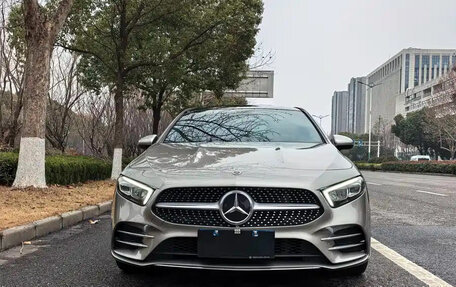 Mercedes-Benz A-Класс, 2022 год, 1 699 000 рублей, 2 фотография