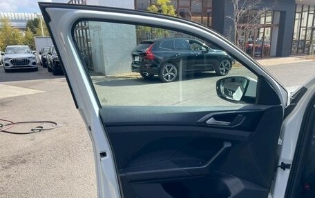 Volkswagen T-Cross I, 2022 год, 1 270 153 рублей, 10 фотография