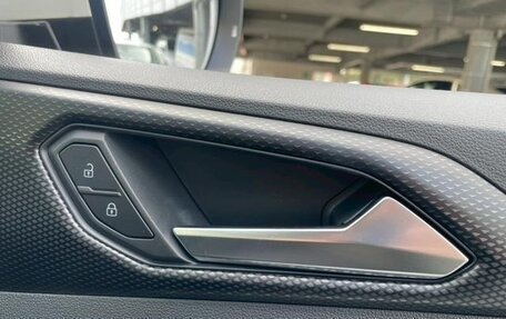 Volkswagen T-Cross I, 2022 год, 1 270 153 рублей, 32 фотография