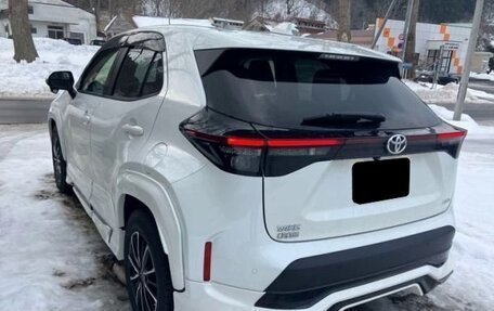 Toyota Yaris Cross, 2022 год, 1 512 000 рублей, 2 фотография