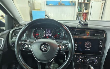 Volkswagen Golf VII, 2018 год, 1 580 000 рублей, 11 фотография