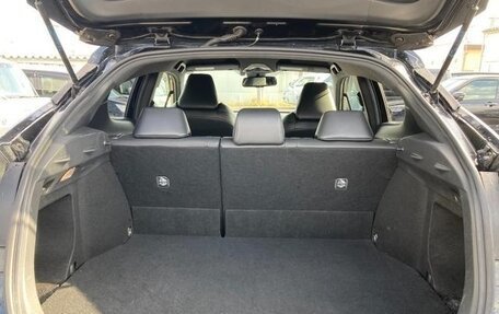 Toyota C-HR I рестайлинг, 2021 год, 1 850 001 рублей, 12 фотография