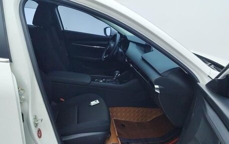 Mazda 3, 2025 год, 2 200 000 рублей, 9 фотография