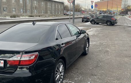 Toyota Camry, 2017 год, 1 970 000 рублей, 4 фотография