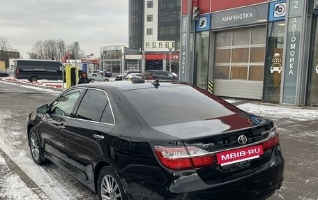 Toyota Camry, 2017 год, 1 970 000 рублей, 3 фотография