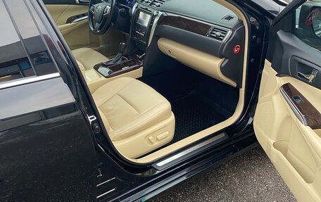 Toyota Camry, 2017 год, 1 970 000 рублей, 8 фотография