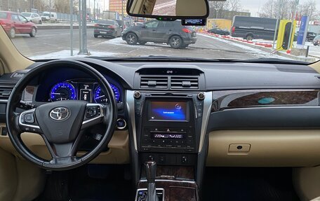 Toyota Camry, 2017 год, 1 970 000 рублей, 12 фотография