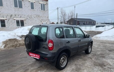 Chevrolet Niva I рестайлинг, 2016 год, 530 000 рублей, 4 фотография
