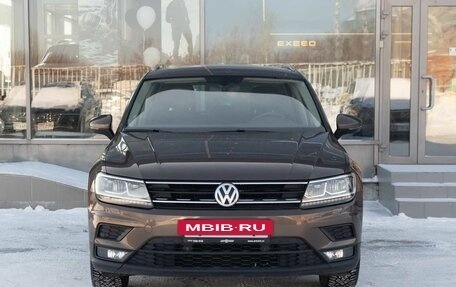 Volkswagen Tiguan II, 2017 год, 2 250 000 рублей, 2 фотография