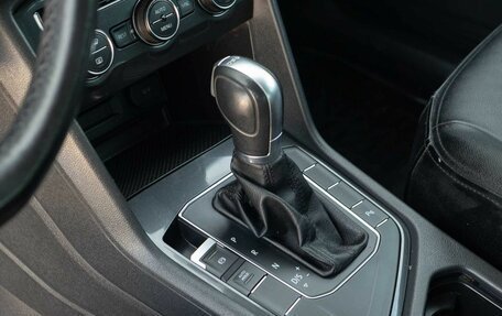 Volkswagen Tiguan II, 2017 год, 2 250 000 рублей, 16 фотография