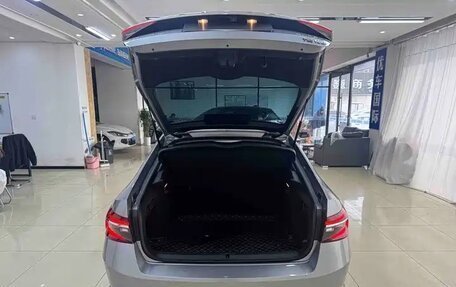 Skoda Superb III рестайлинг, 2022 год, 2 330 760 рублей, 7 фотография