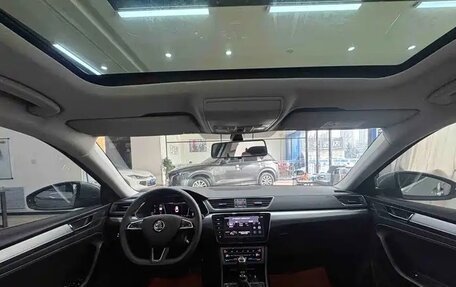 Skoda Superb III рестайлинг, 2022 год, 2 330 760 рублей, 16 фотография