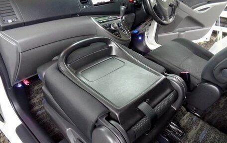 Toyota ISis I, 2017 год, 1 192 000 рублей, 10 фотография