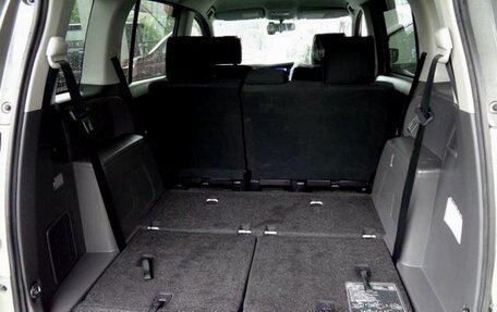 Toyota ISis I, 2017 год, 1 192 000 рублей, 15 фотография