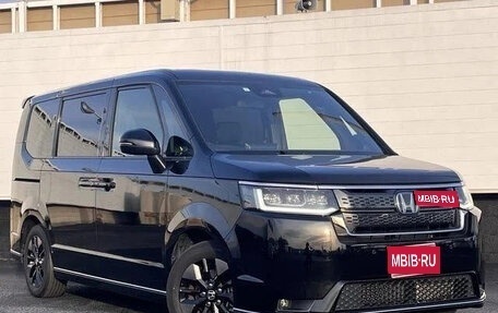 Honda Stepwgn, 2022 год, 1 850 000 рублей, 1 фотография