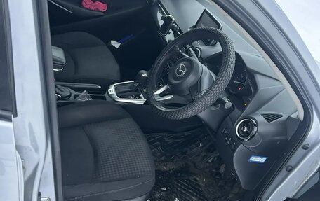 Mazda Demio IV, 2017 год, 1 050 000 рублей, 14 фотография