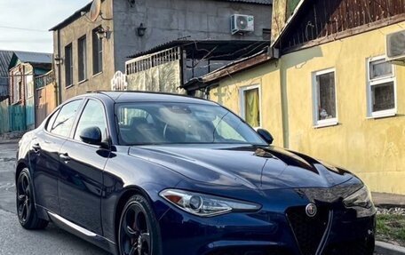 Alfa Romeo Giulia II, 2017 год, 1 100 000 рублей, 3 фотография