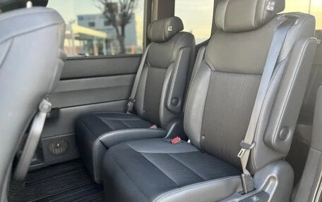 Honda Stepwgn, 2022 год, 1 850 000 рублей, 8 фотография