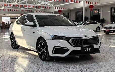 Skoda Octavia IV, 2022 год, 1 778 760 рублей, 2 фотография