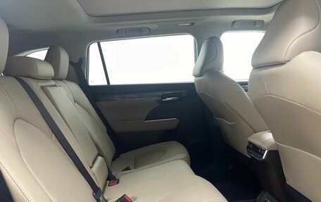 Toyota Highlander, 2025 год, 5 850 000 рублей, 12 фотография