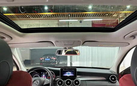 Mercedes-Benz C-Класс, 2018 год, 1 750 000 рублей, 14 фотография