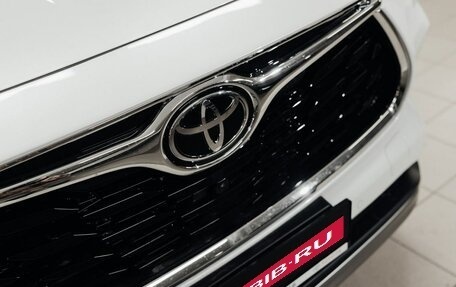 Toyota Highlander, 2025 год, 5 650 000 рублей, 10 фотография