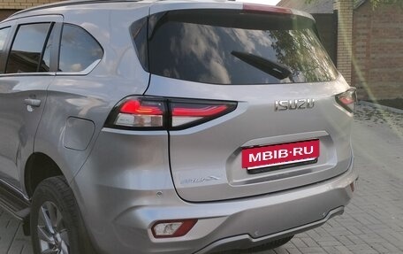 Isuzu MU-X, 2021 год, 7 500 000 рублей, 4 фотография