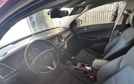 Hyundai Tucson III, 2018 год, 2 400 000 рублей, 7 фотография