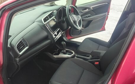 Honda Fit III, 2017 год, 1 190 000 рублей, 12 фотография