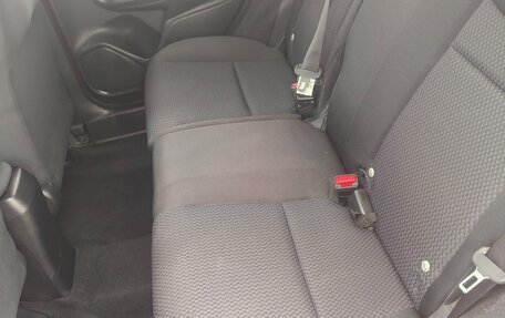 Honda Fit III, 2017 год, 1 190 000 рублей, 14 фотография