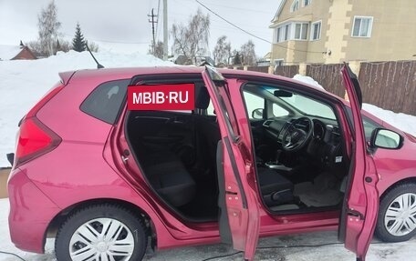 Honda Fit III, 2017 год, 1 190 000 рублей, 7 фотография