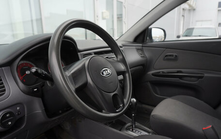 KIA Rio II, 2011 год, 701 000 рублей, 11 фотография