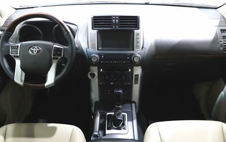 Toyota Land Cruiser Prado 150 рестайлинг 2, 2011 год, 2 890 000 рублей, 14 фотография