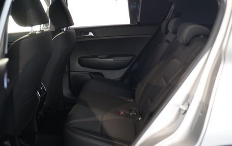 KIA Sportage IV рестайлинг, 2021 год, 2 650 000 рублей, 25 фотография